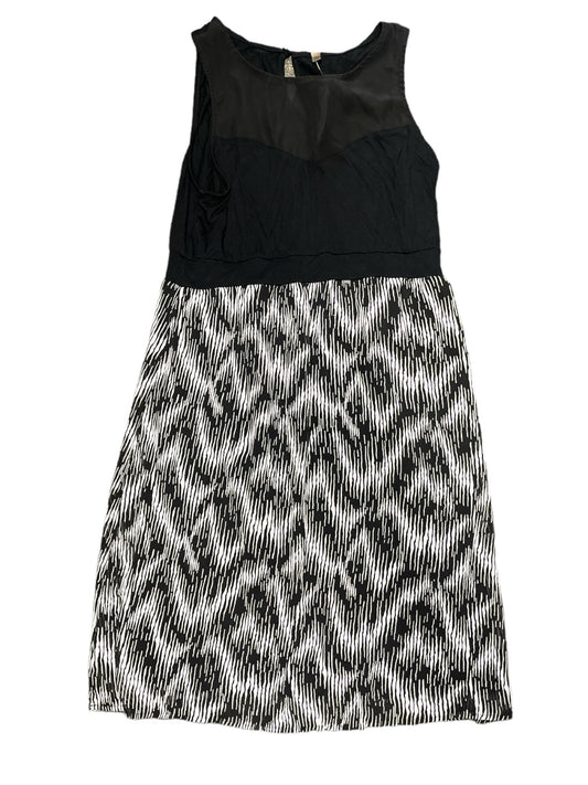 Black and white dress medium