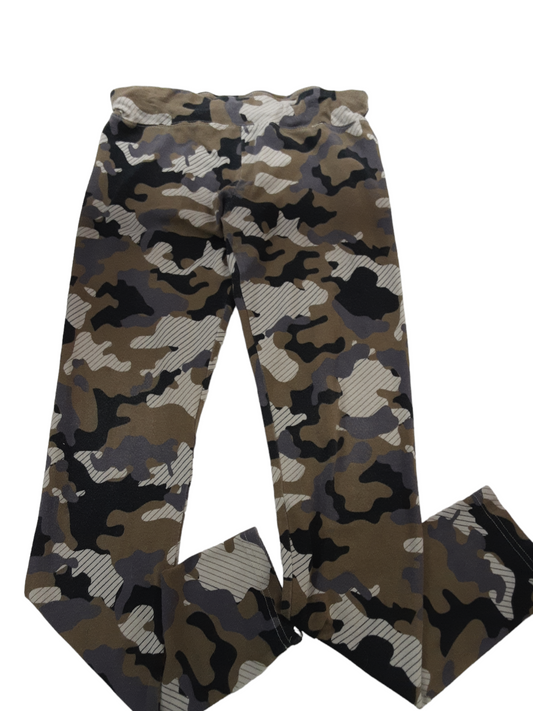 Girls lightweight  camouflage pant with inside drawstring,  size 12-14yrs