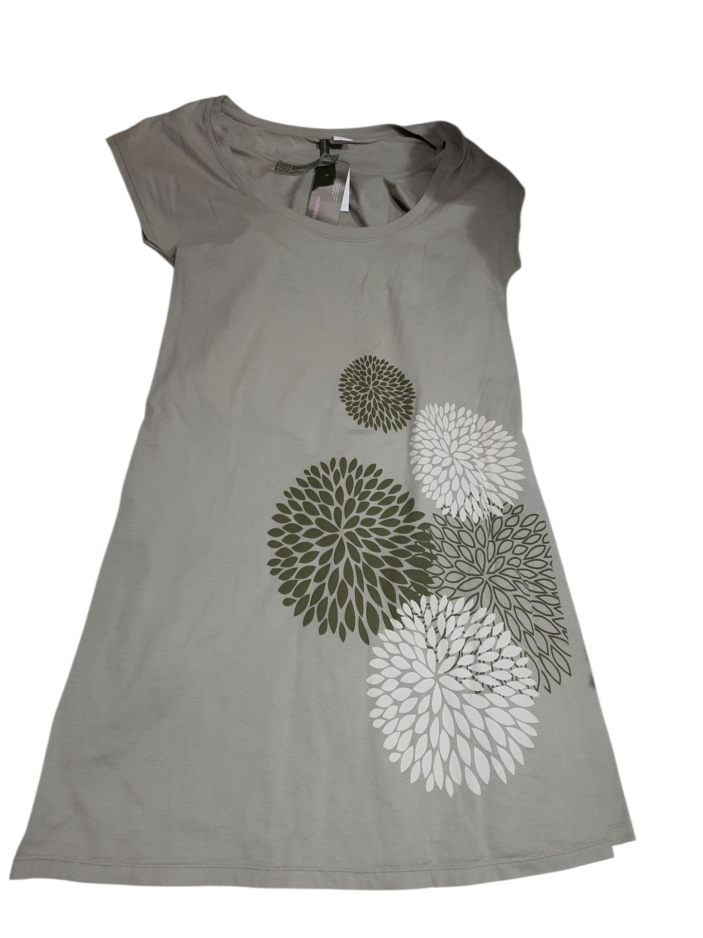 Short sleeve maternity dress size large