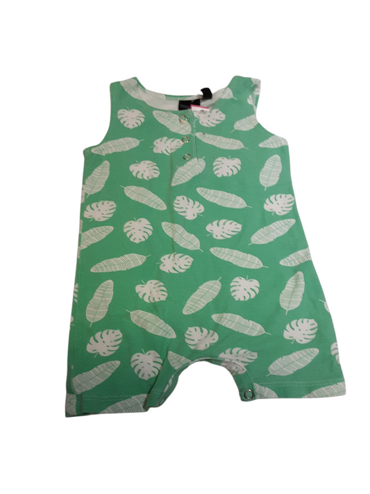 One piece romper size 6-12months
