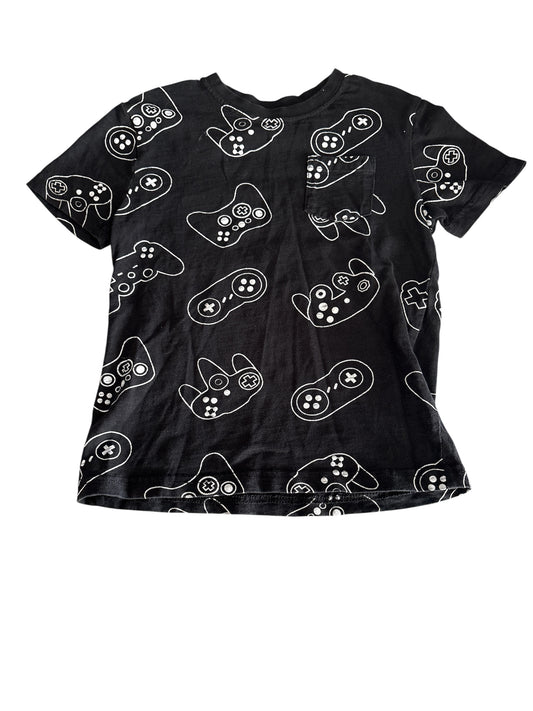 Gamer shirt size 4-5