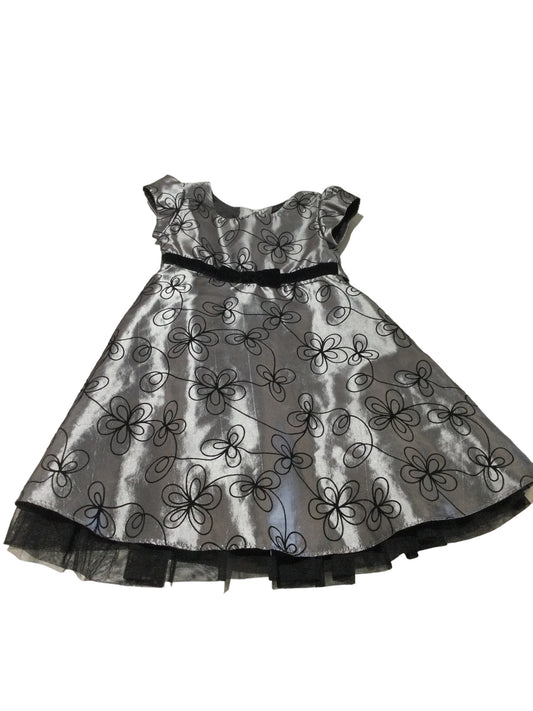 Silver Formal Dress, size 3