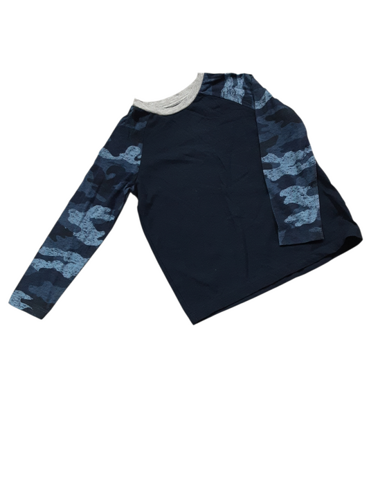 Navy blue camo long sleeve size 5