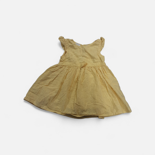 Yellow eyelet size 18m