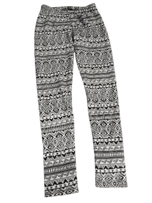 Black and white size 12