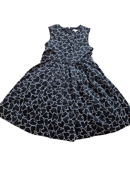 Black & white princess size 5