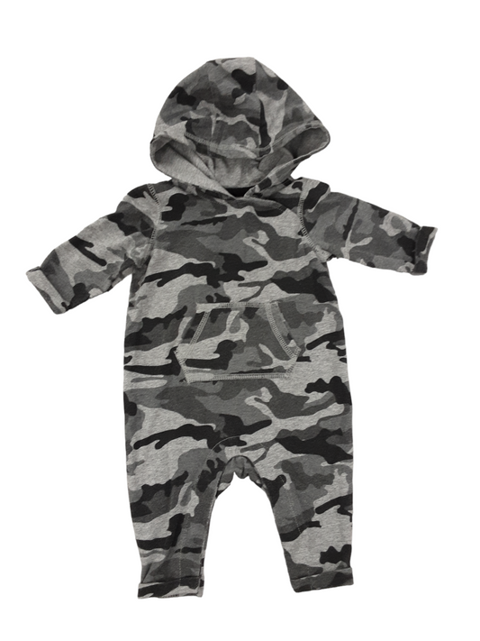 Camo jumpsuit size 0 to 3 months