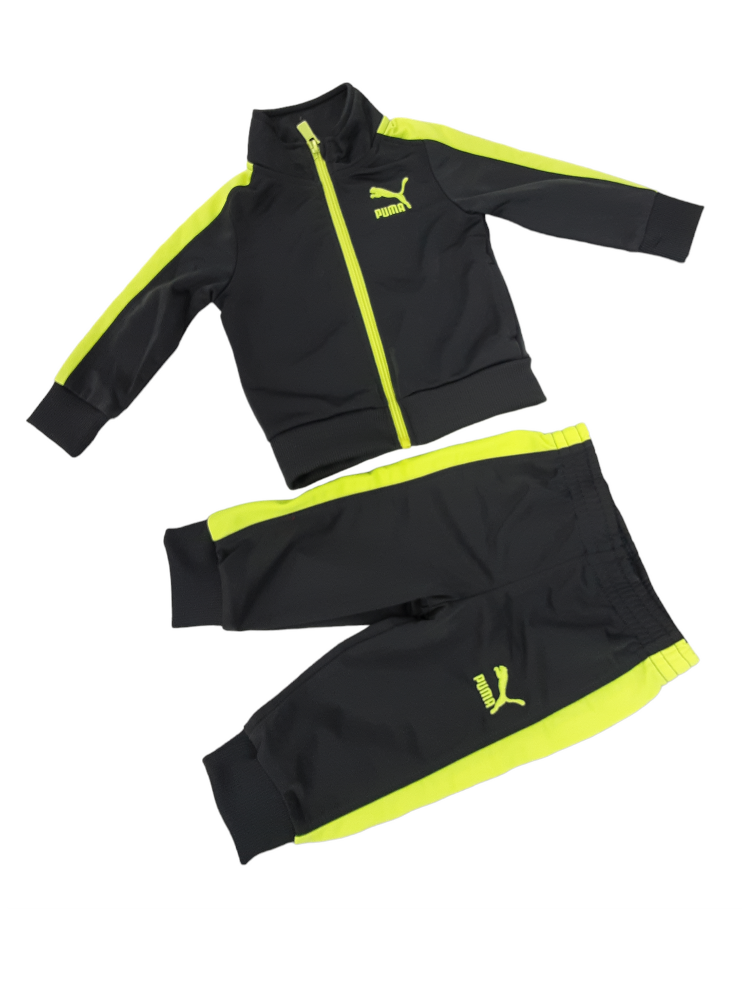 Sporty 2 piece outfit size 12 months
