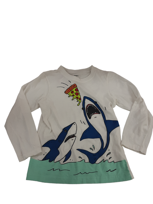 Shark attack top size 4
