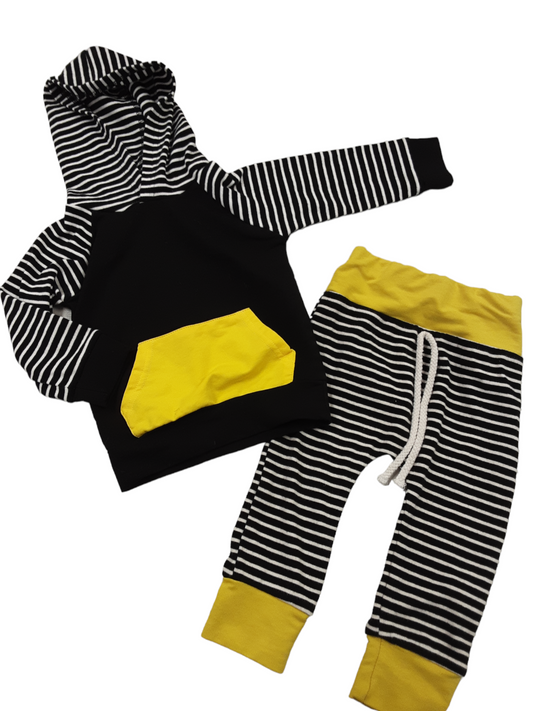 2 pc black and yellow set size 24months