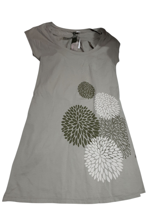 Short sleeve maternity dress size large