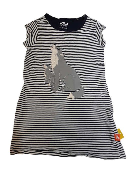 Howling tshirt dress size 4 (Organic cotton)