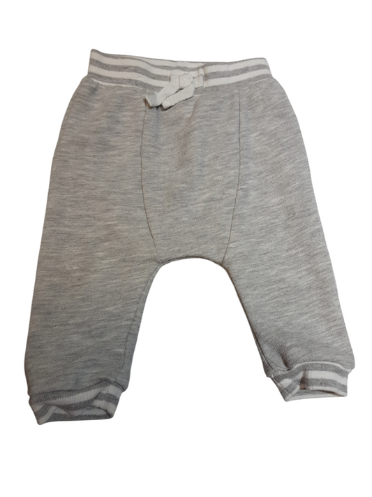 Lightweight joggers with striped cuffs and waistband size 3-6months