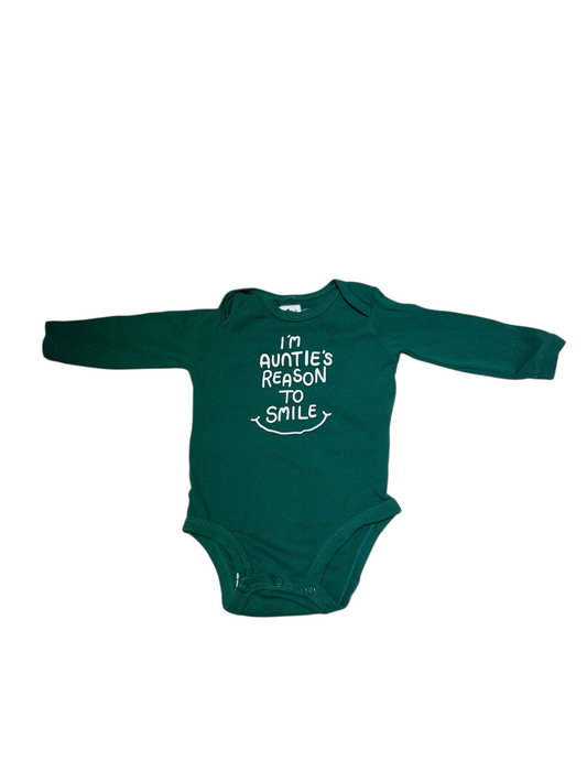 'i'm Aunties reason to smile' size 6m