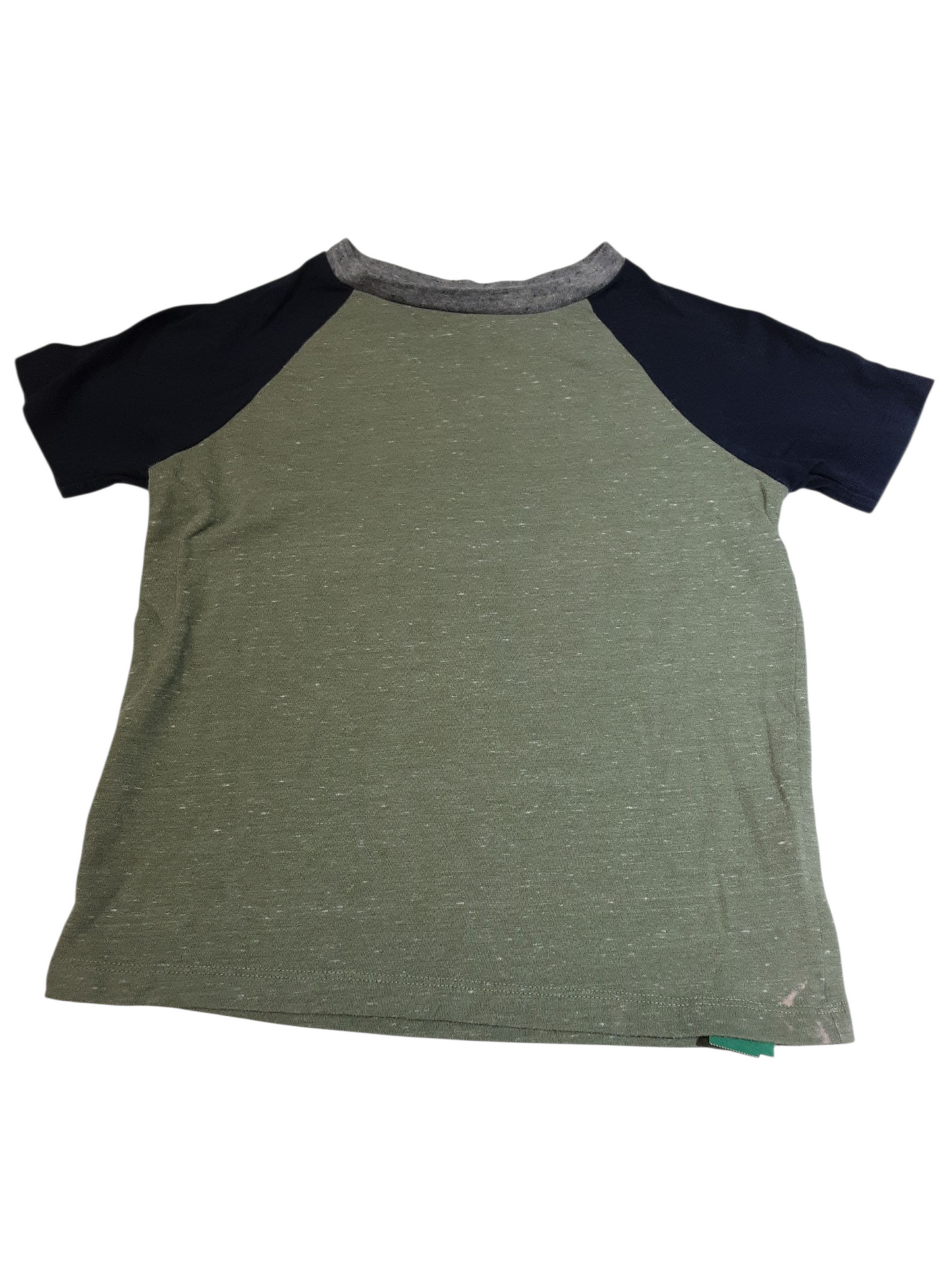 Army green tee size 6/7