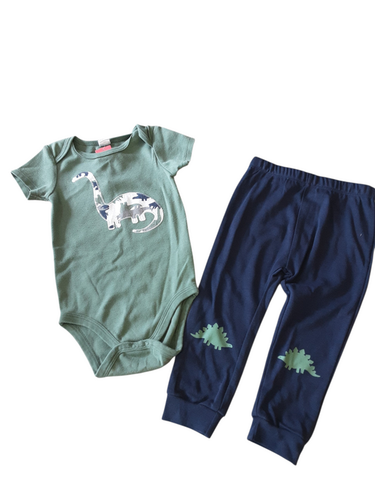 dinosaur set size 24months