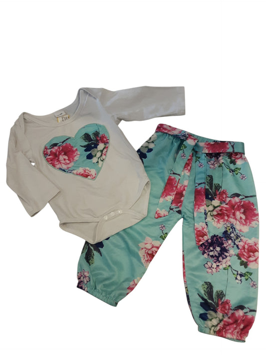 2 piece floral set size 9-12months