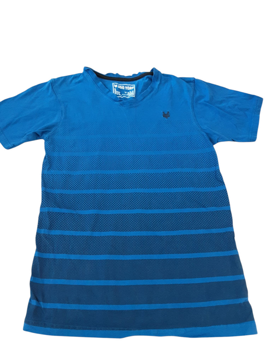 Zoo York blue print tshirt size small fits 14-16